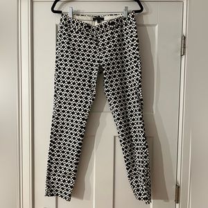 Banana Republic Sloan Pant with Black and White Geometric Print, size 2